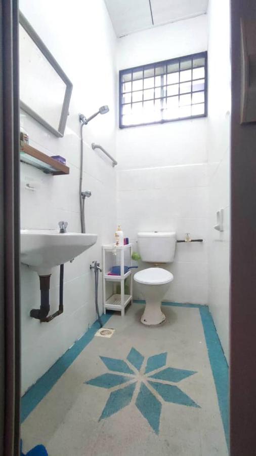 Pulai Field Aa Homestay Kangar Luaran gambar